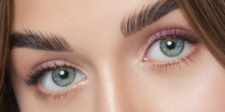 how-to-quickly-grow-eyelashes-with-careprost